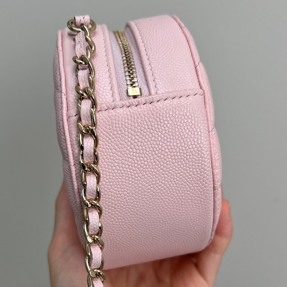 Chanel round clutch with chain - Picture 6 of 9